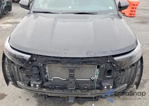 2025 Ford Explorer Police Interceptor from USA, damaged, VIN 1FM5K8AW4SGA84413